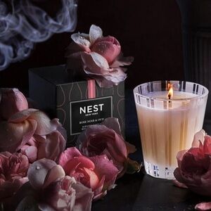 NEST Rose Noir & Oud Scented Candle